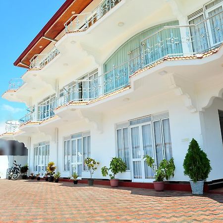 Hotel Glee Trincomalee Εξωτερικό φωτογραφία